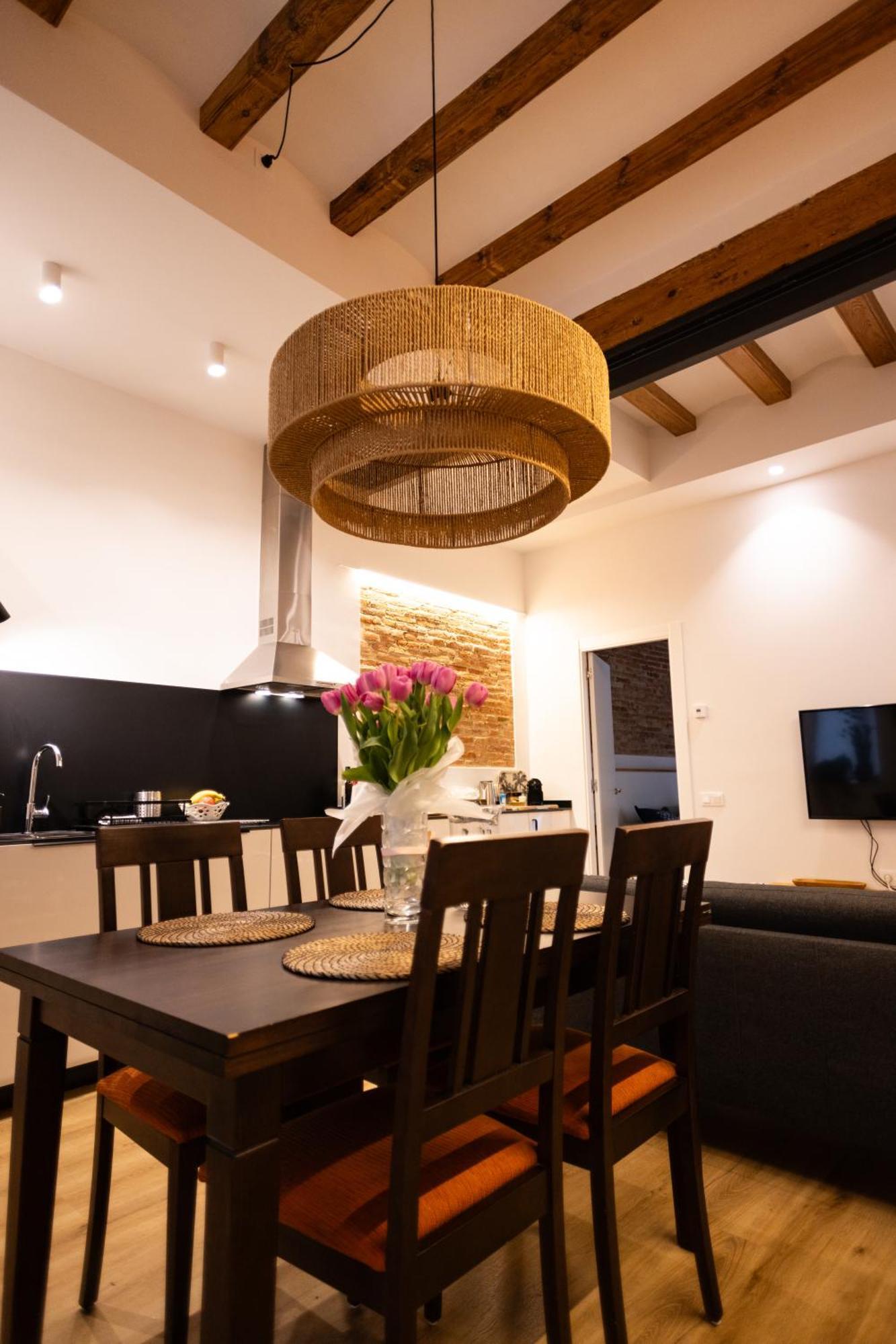 Poble Sec Charming Apartment Барселона Экстерьер фото
