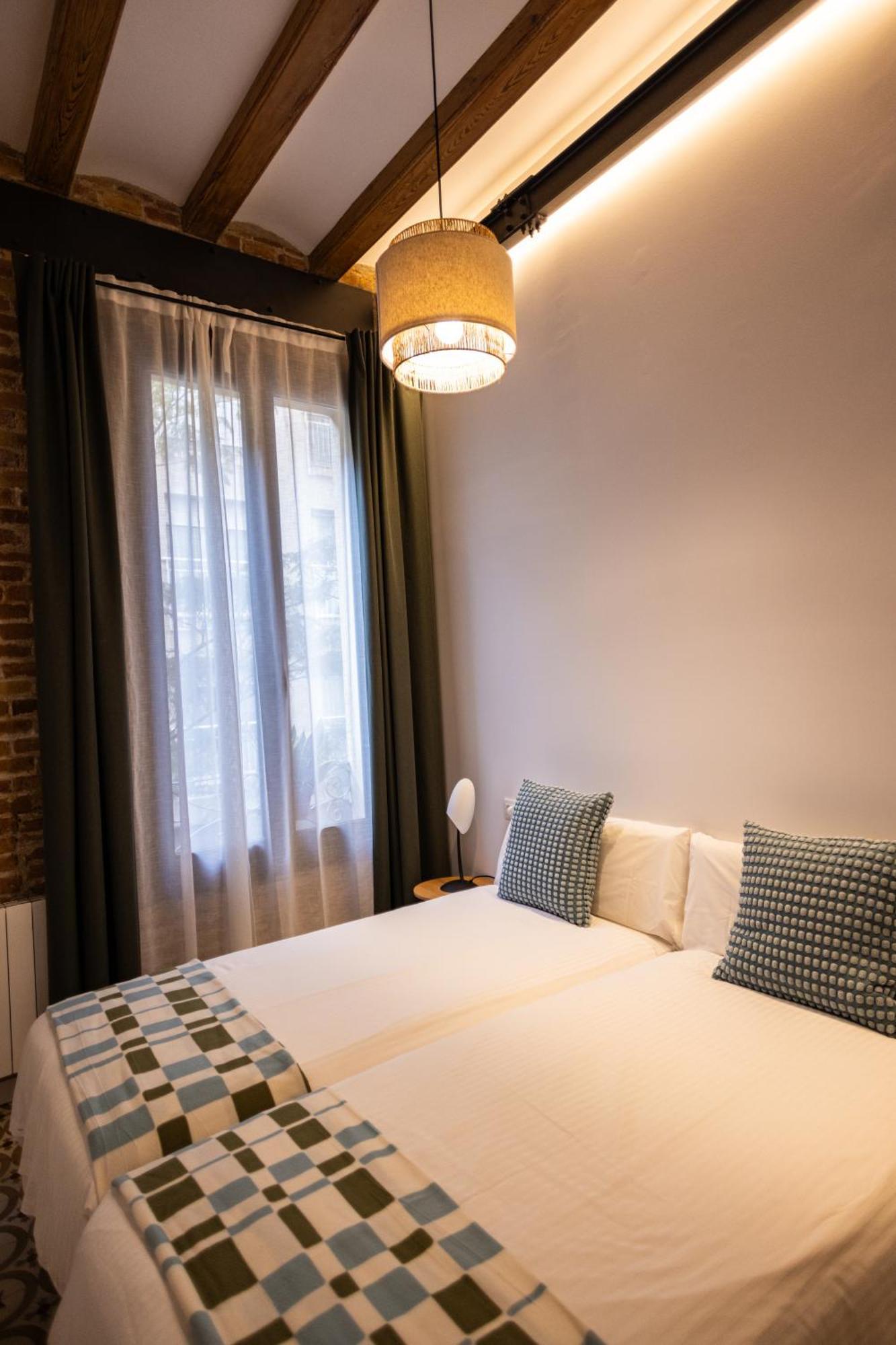Poble Sec Charming Apartment Барселона Экстерьер фото